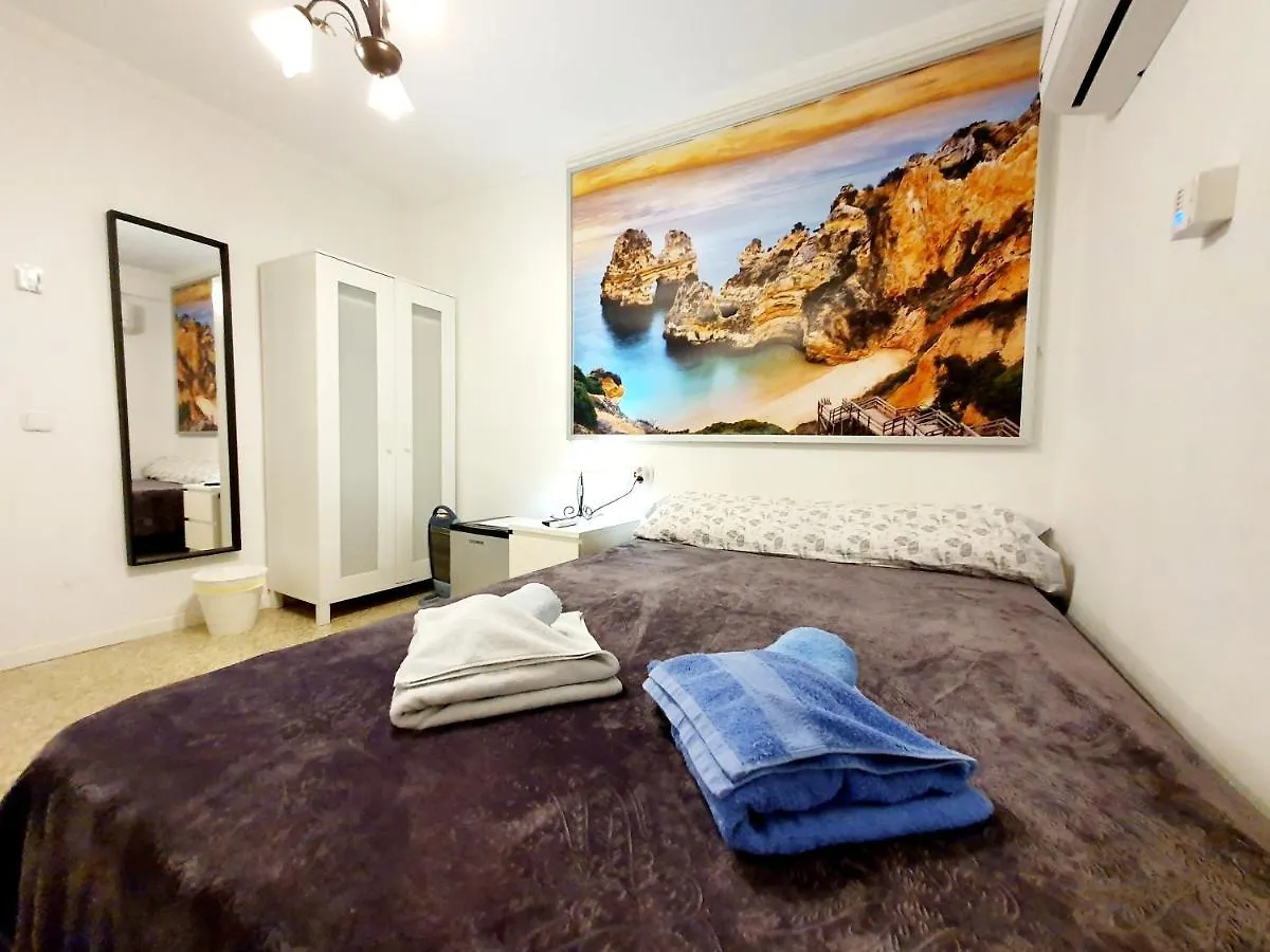 Homestay Low Cost Rooms Fuengirola Spain