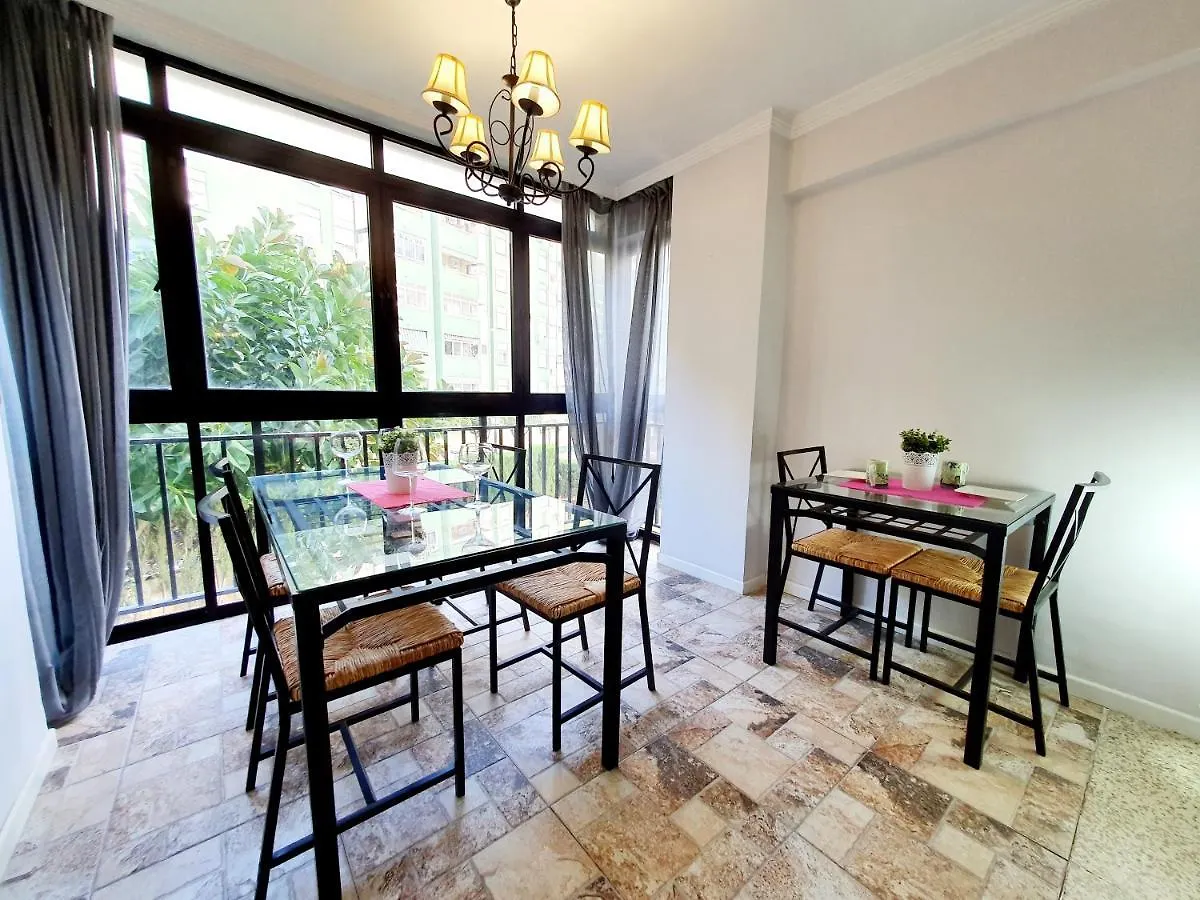 Low Cost Rooms Fuengirola 0*,  España
